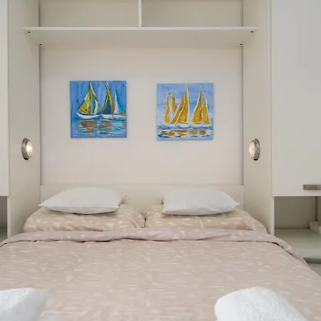 아파트 Markov By Briskva