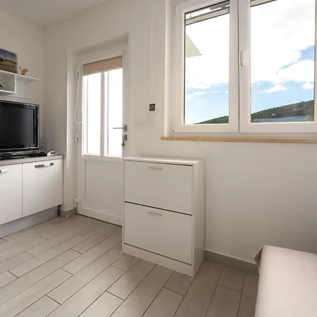 Markov By Briskva * Rabac